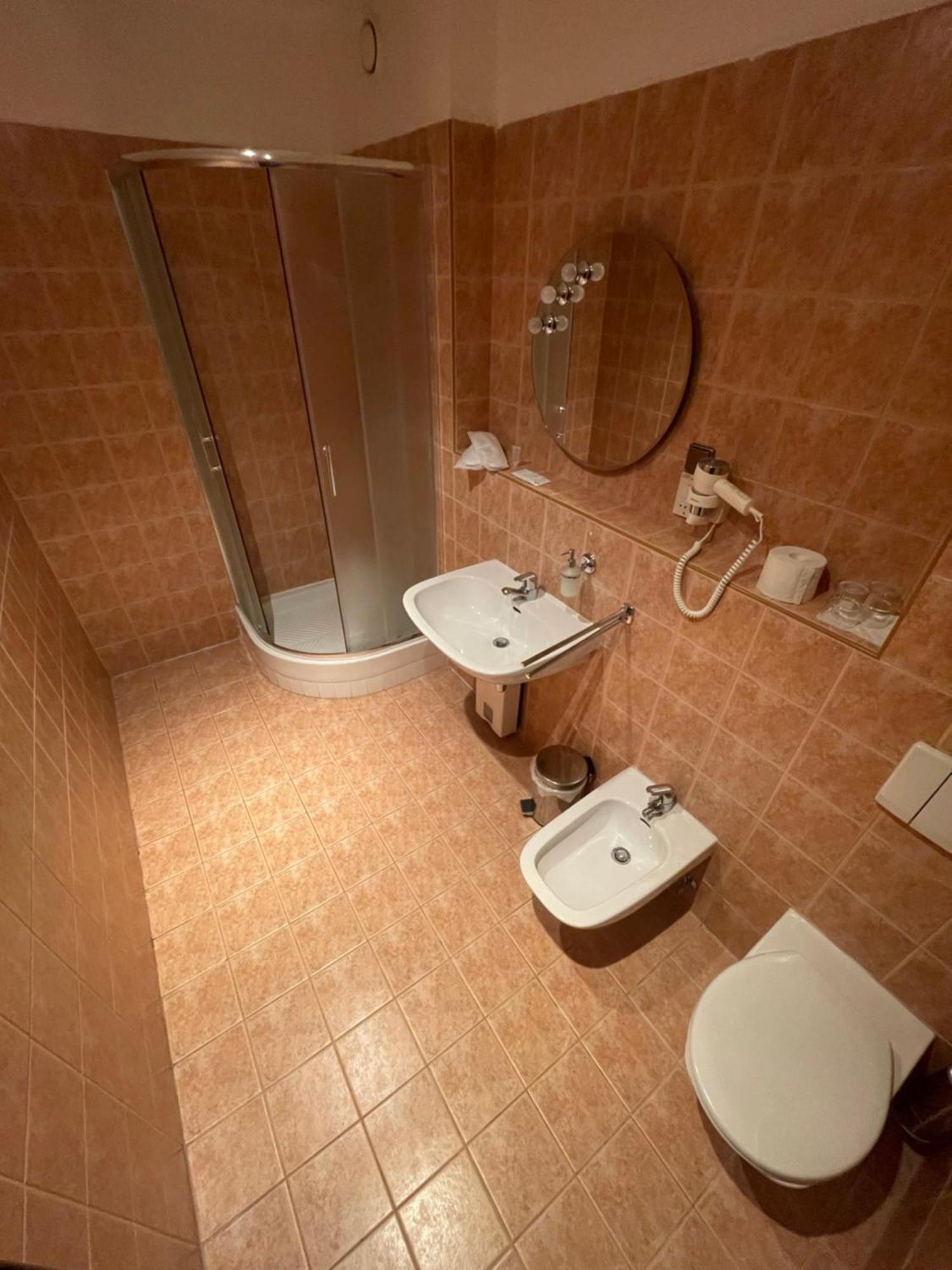 Hotel Bravo Ческа-Тршебова Экстерьер фото